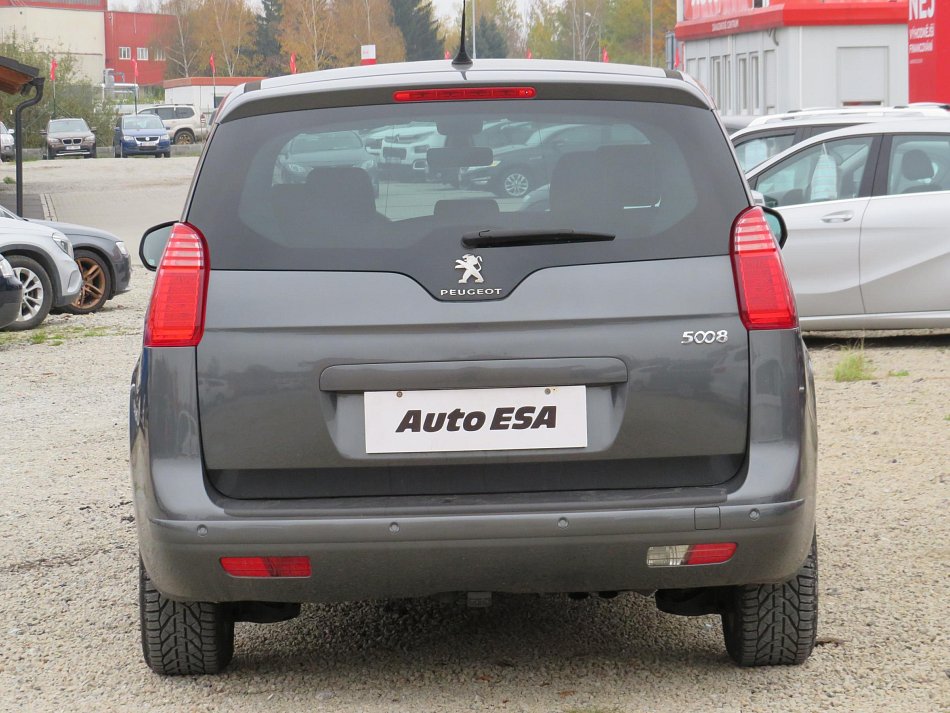 Peugeot 5008 2.0 HDi 