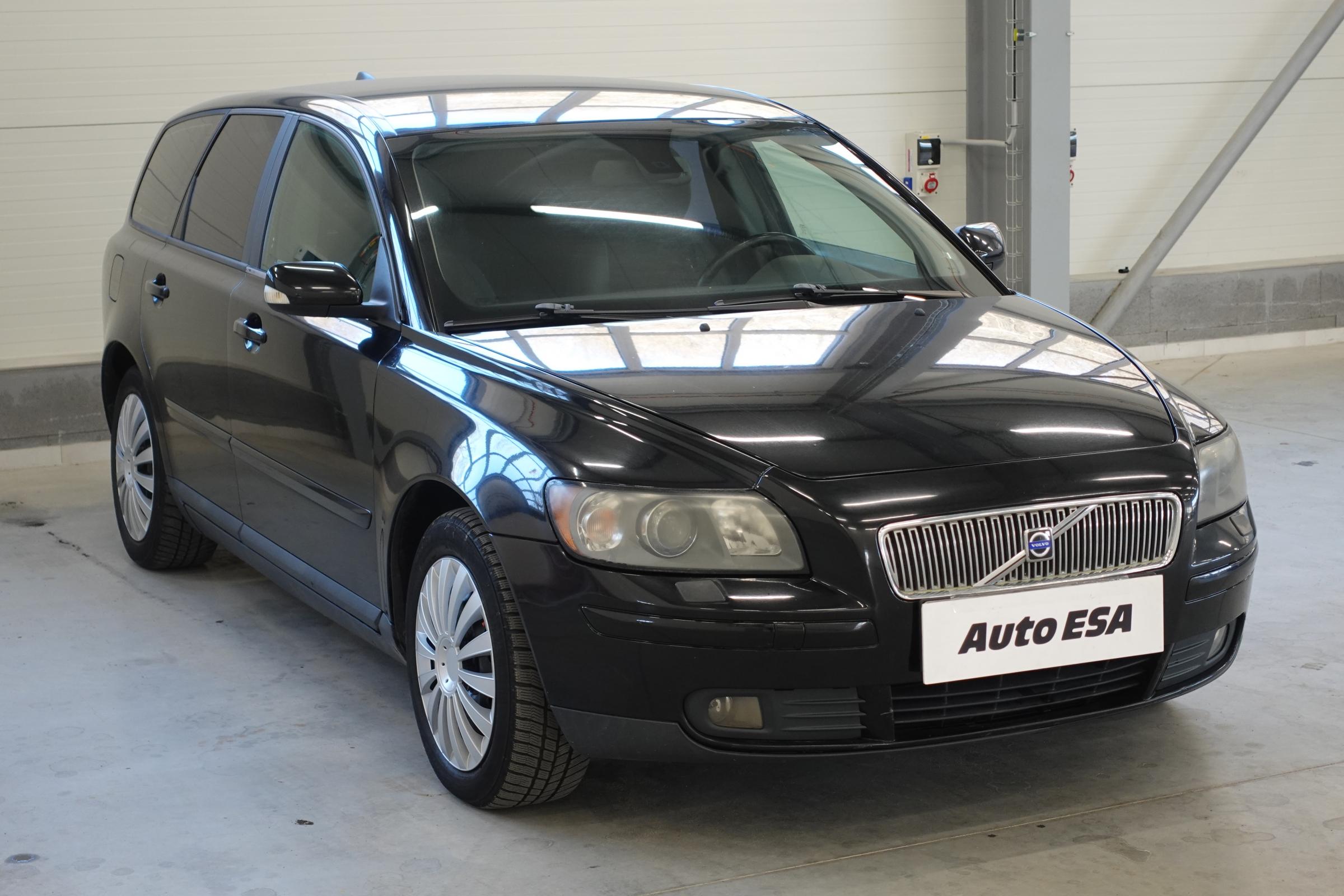 Volvo V50, 2004