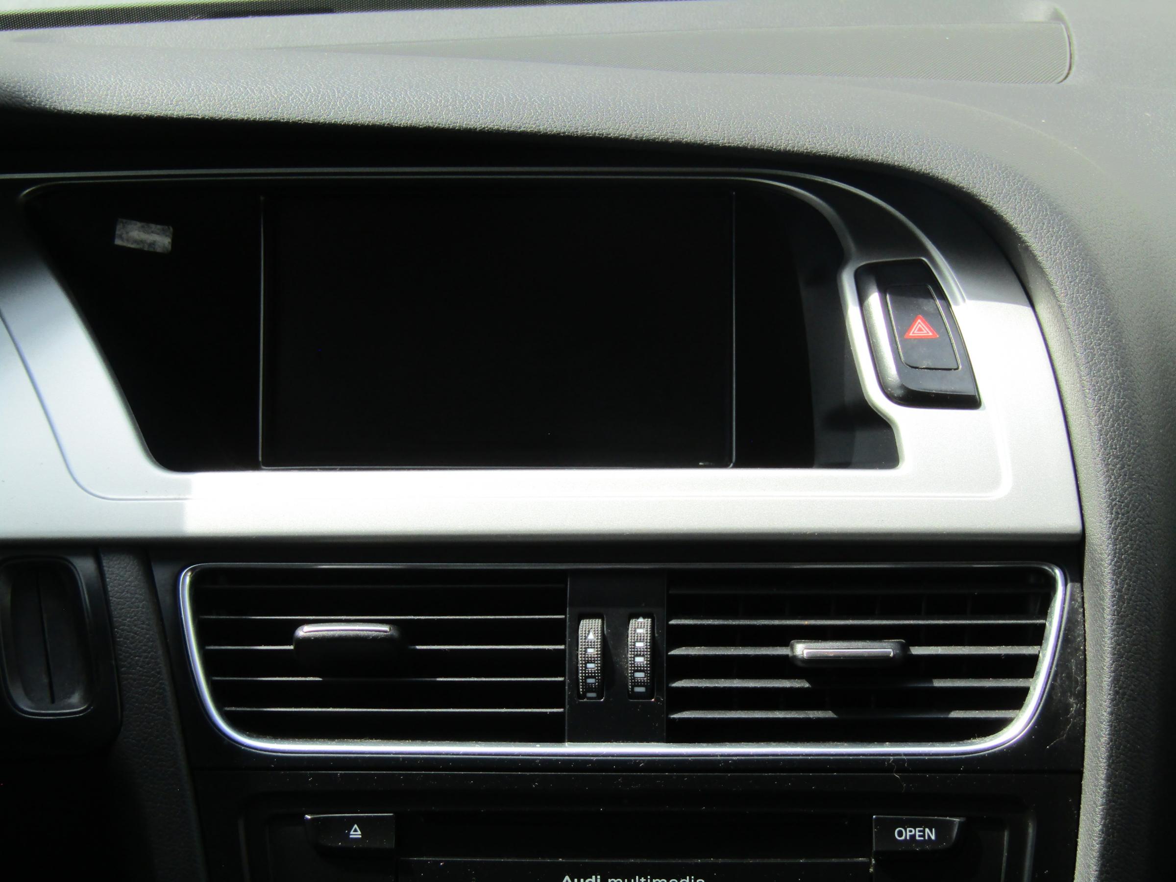 Audi A4 Allroad, 2010 - pohled č. 23