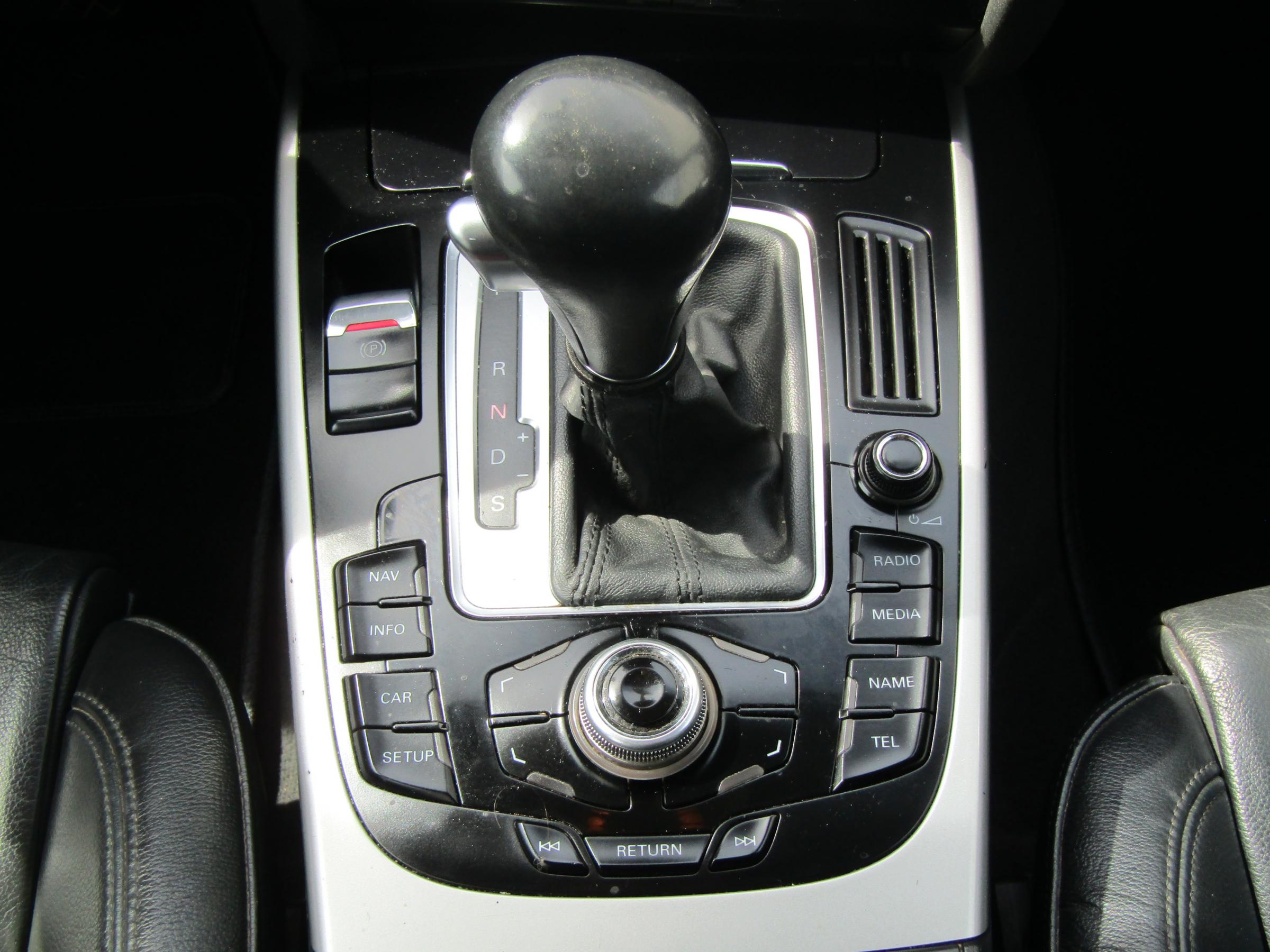 Audi A4 Allroad, 2010 - pohled č. 25
