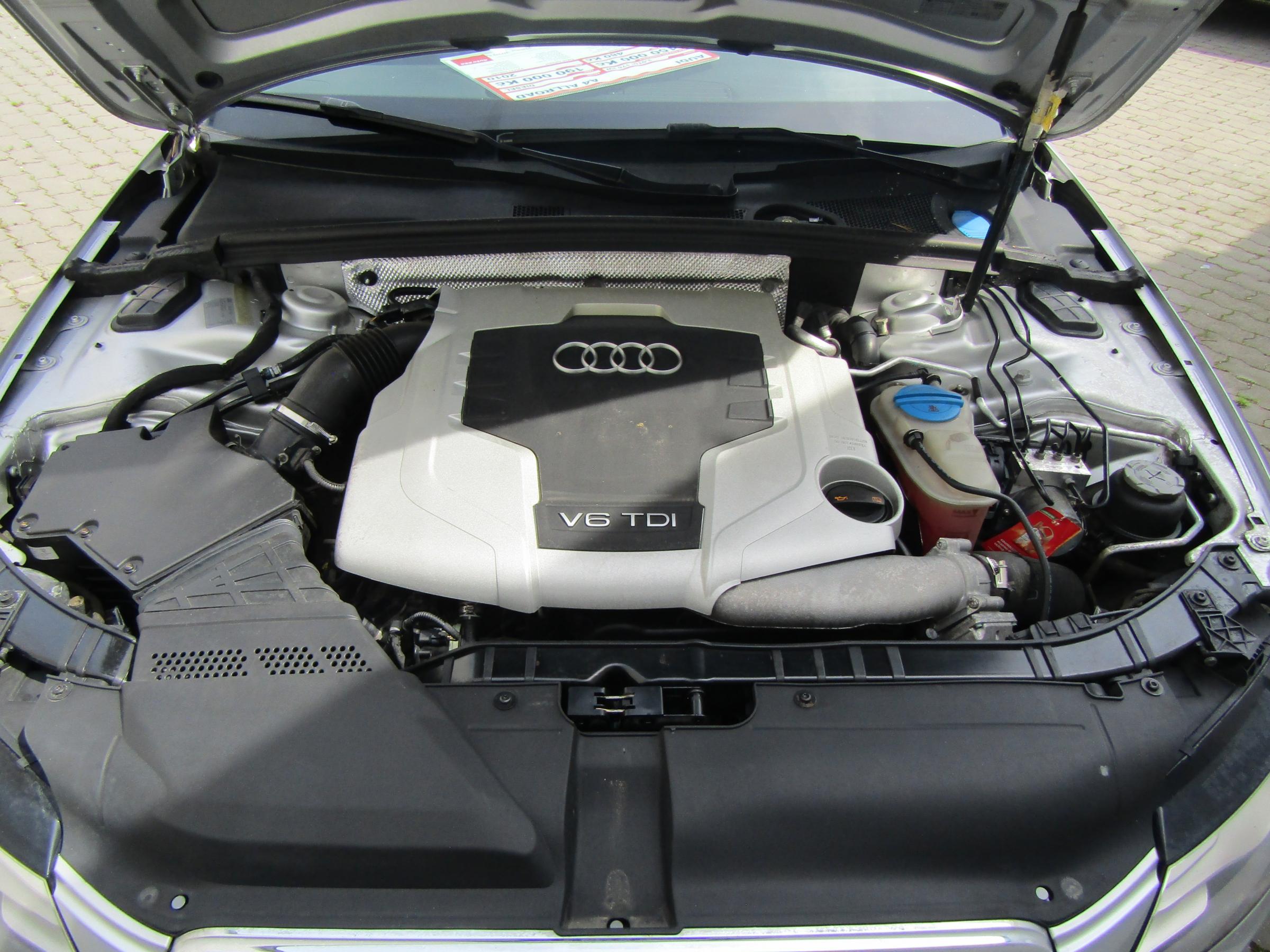 Audi A4 Allroad, 2010 - pohled č. 8