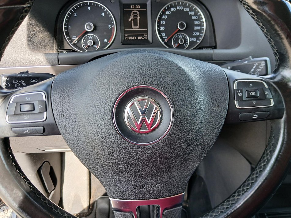 Volkswagen Touran 2.0 TDi 