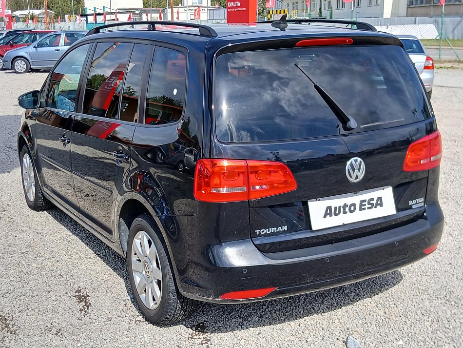 Volkswagen Touran 2.0 TDi 