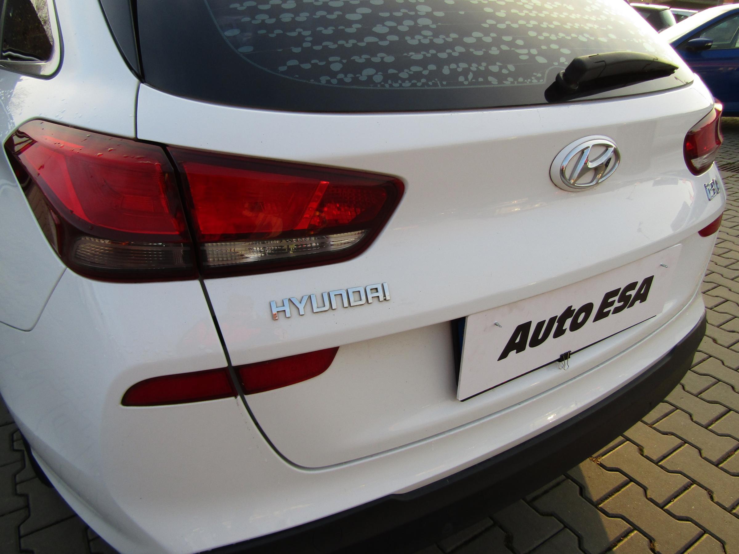 Hyundai i30, 2018 - pohled č. 23