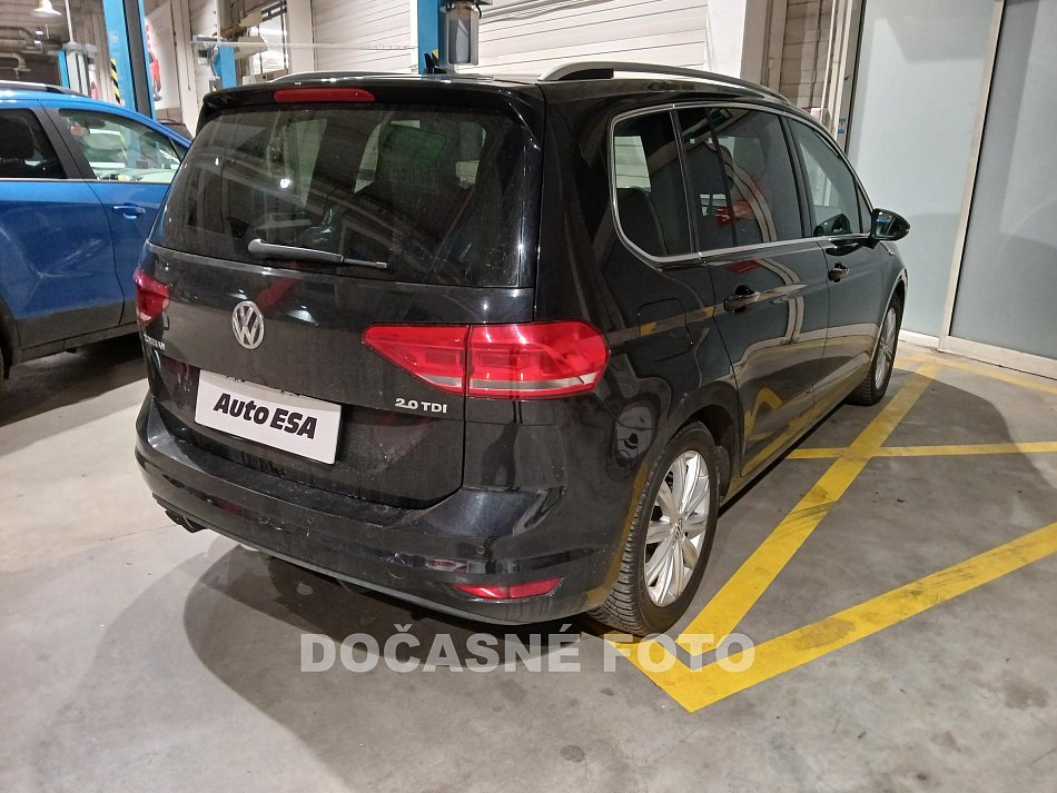 Volkswagen Touran 2.0 TDi 