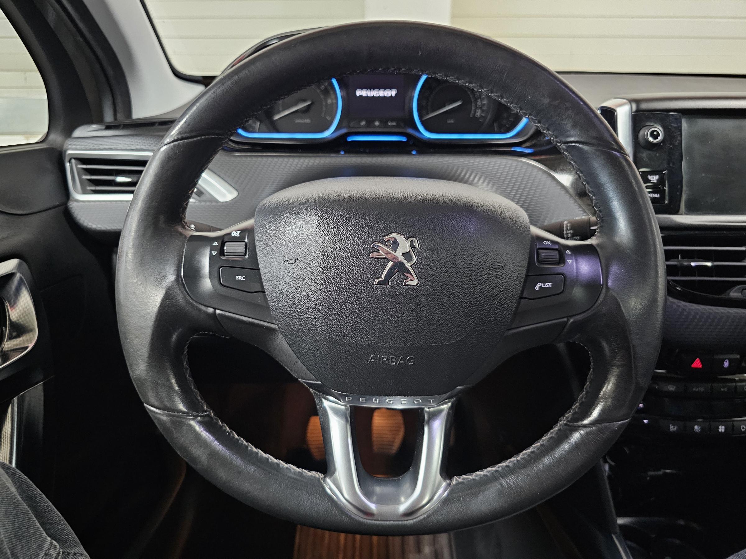 Peugeot 2008, 2013 - pohled č. 17