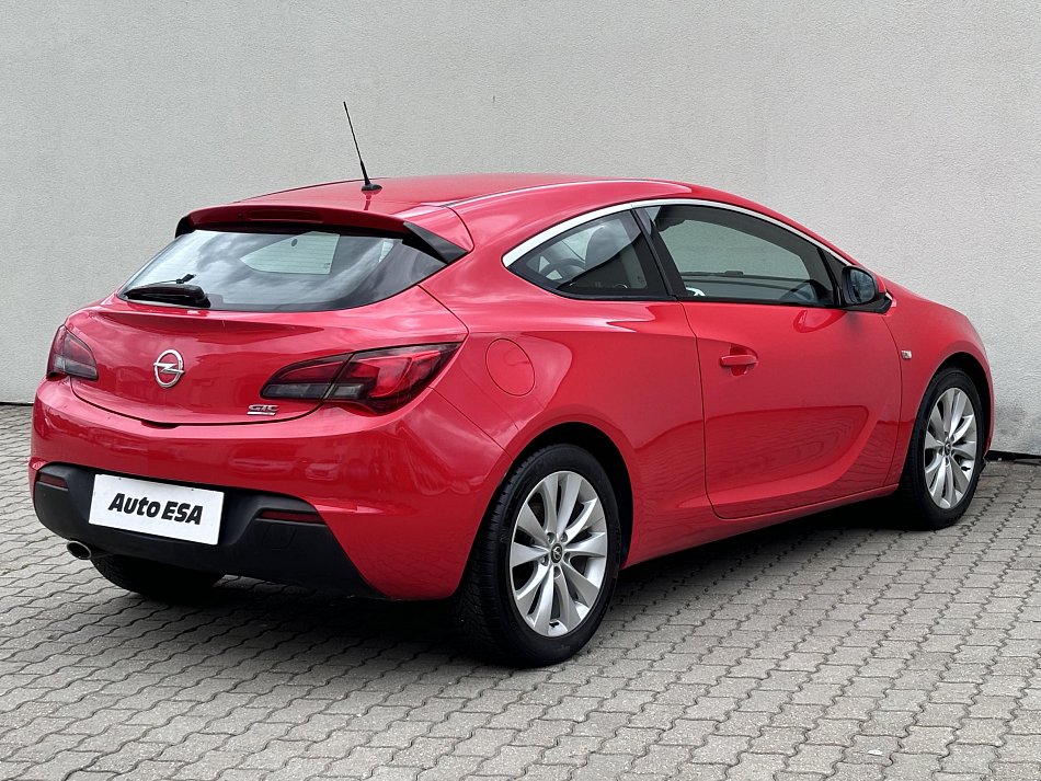 Opel Astra 2.0 CDTi GTC