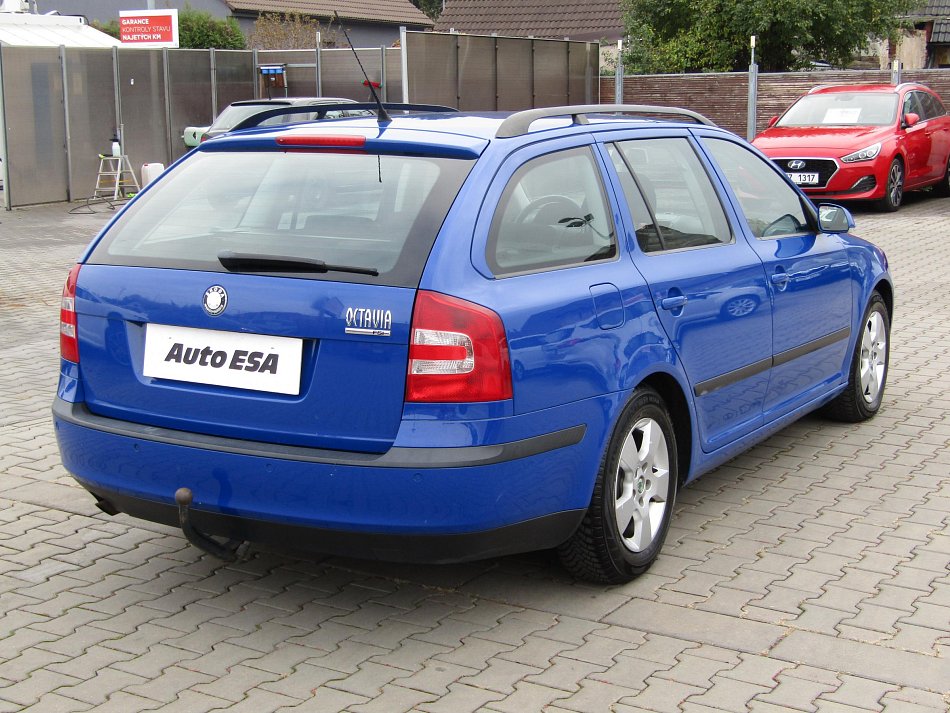 Škoda Octavia II 1.6 FSi Ambiente