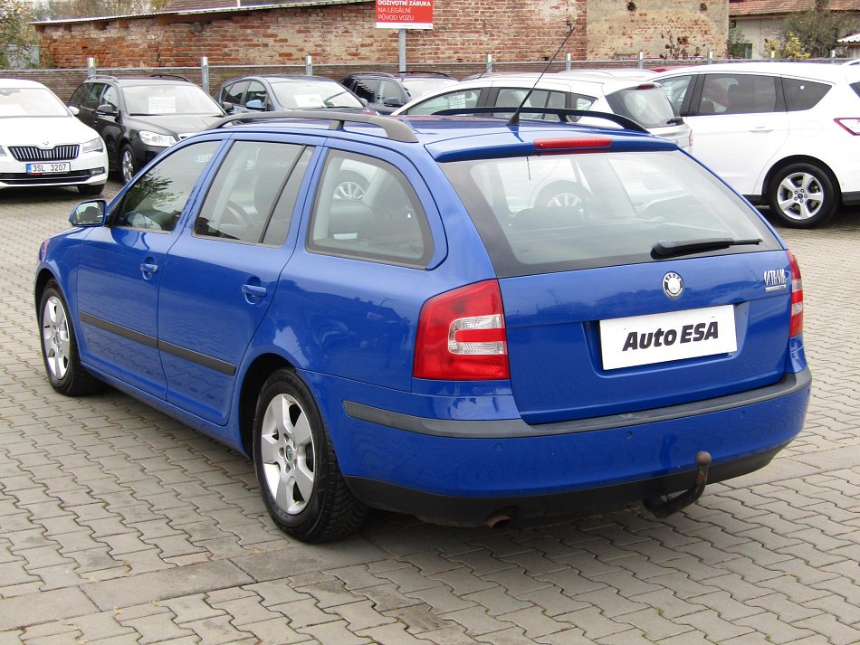 Škoda Octavia II 1.6 FSi Ambiente