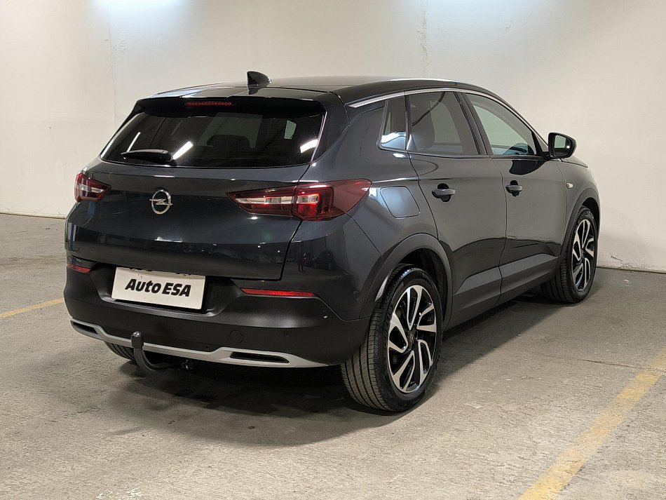 Opel Grandland X 1.2T Ultimate