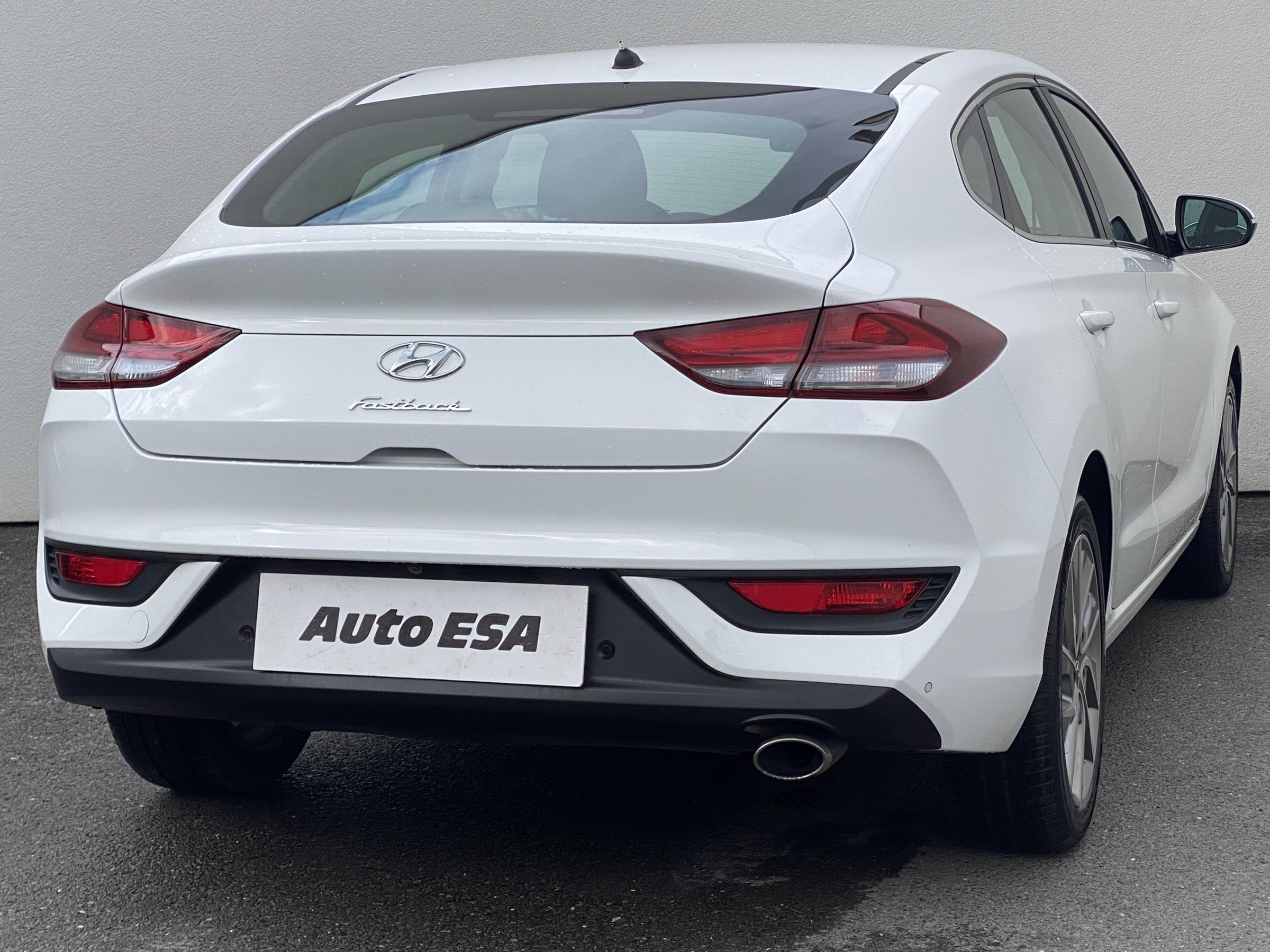 Hyundai i30, 2018 - pohled č. 4