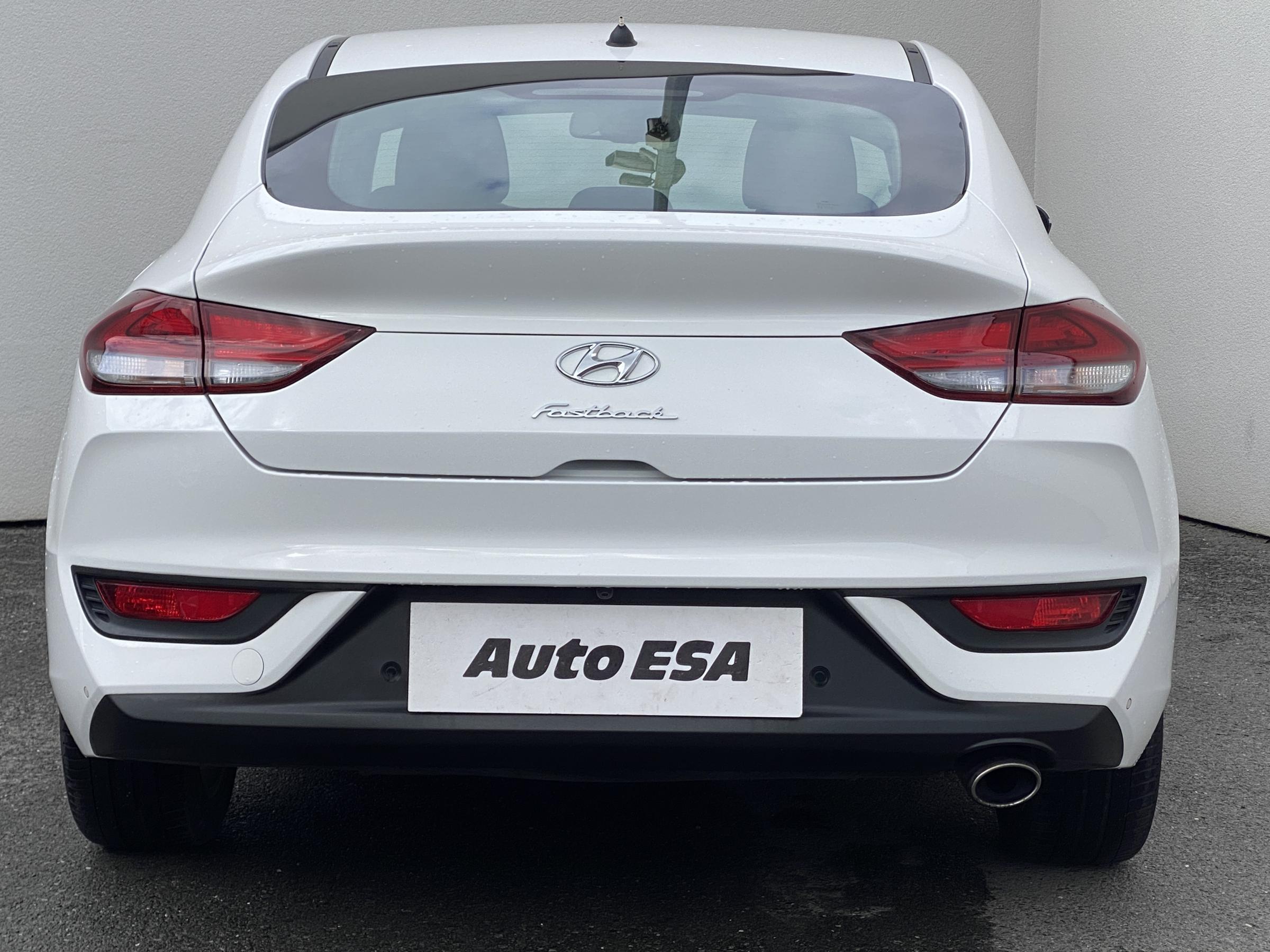 Hyundai i30, 2018 - pohled č. 5