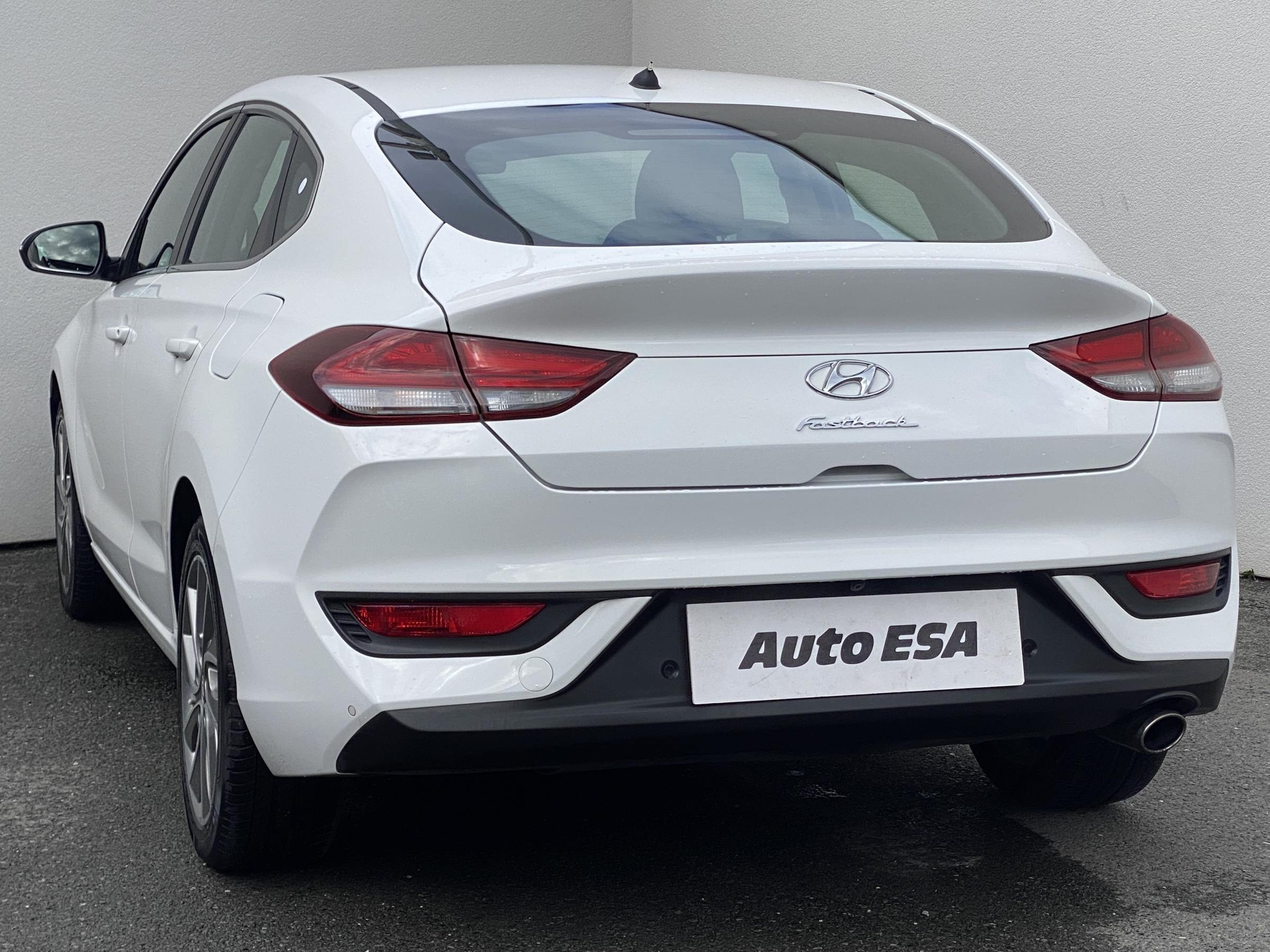 Hyundai i30, 2018 - pohled č. 6