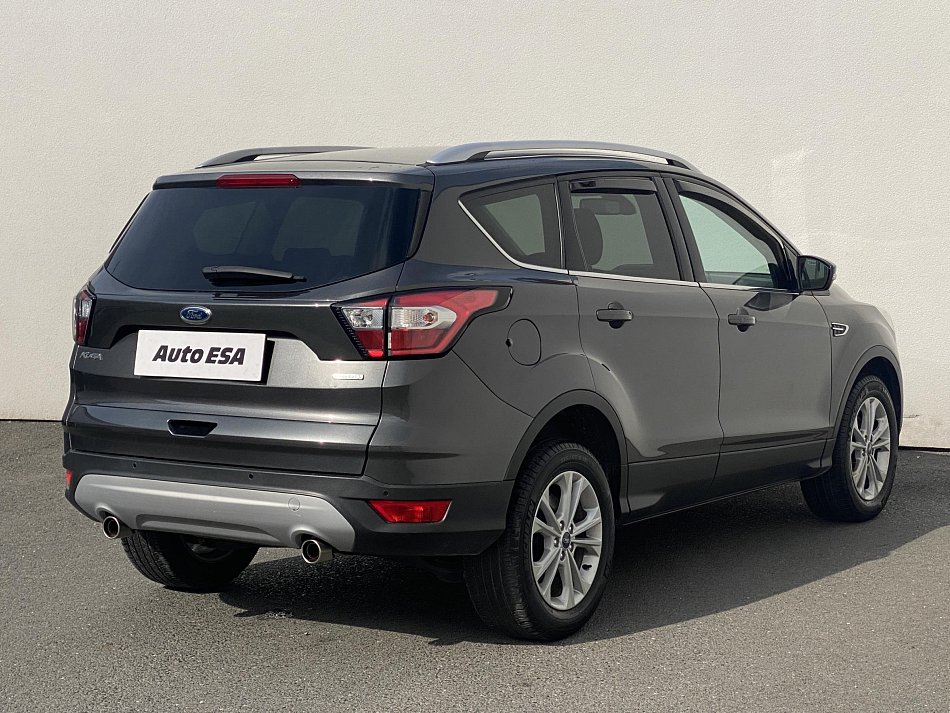 Ford Kuga 1.5 EB Titanium