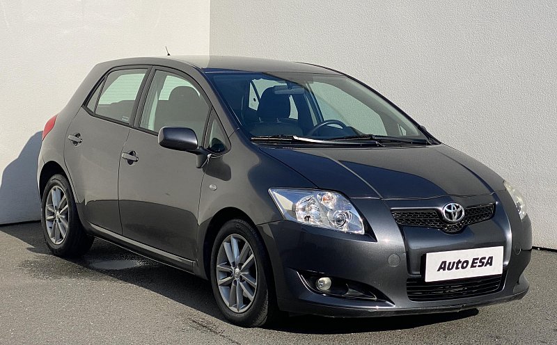 Toyota Auris 2.0 D-4D 