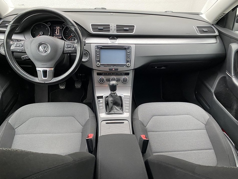 Volkswagen Passat 2.0 TDi 