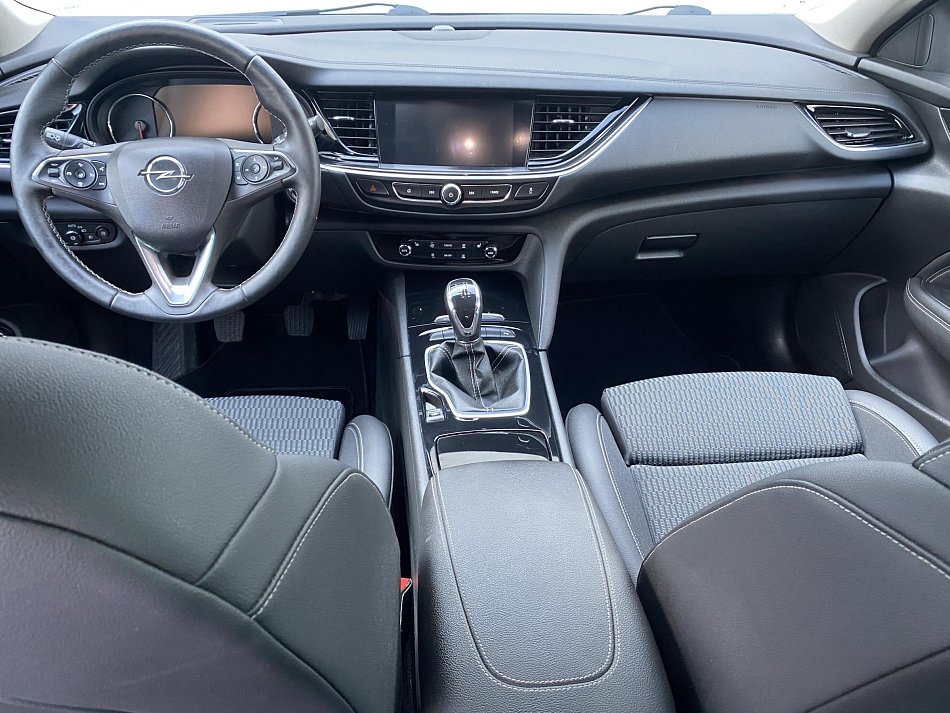 Opel Insignia 2.0 CDTi OPC line