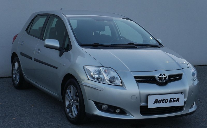 Toyota Auris 1.4 i 