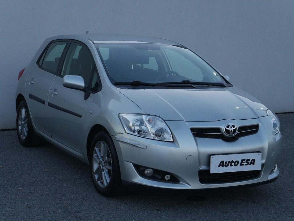 Toyota Auris 1.4 i 