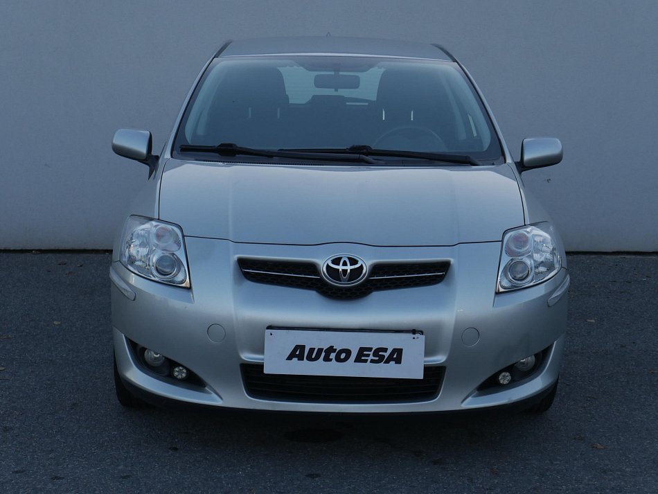 Toyota Auris 1.4 i 