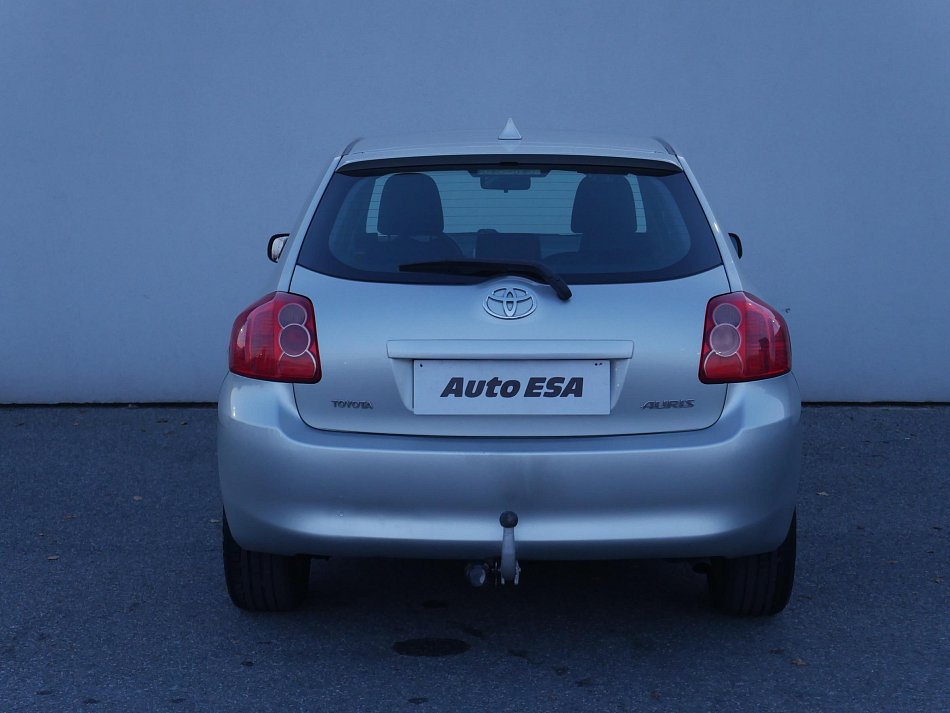 Toyota Auris 1.4 i 