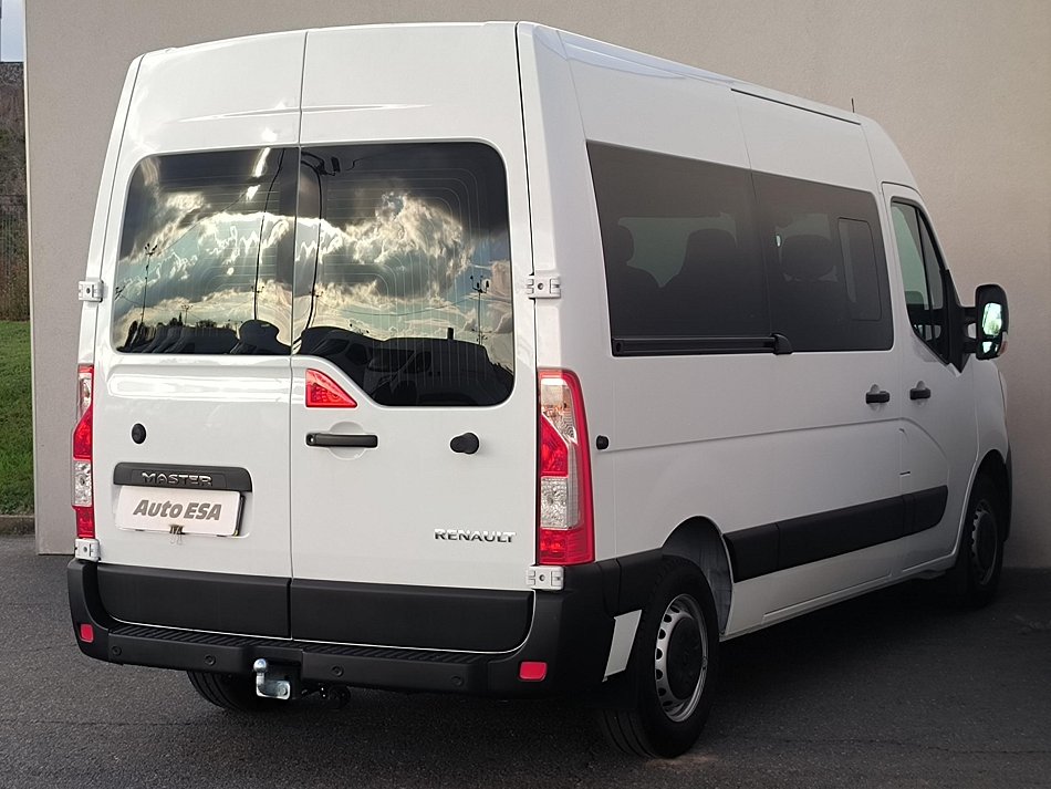 Renault Master 2.3dCi  L2H2 9míst