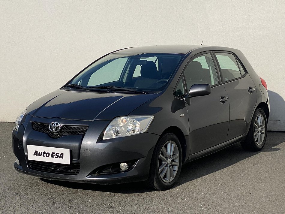 Toyota Auris 2.0 D-4D 