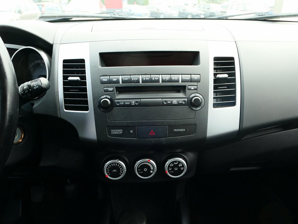 Citroën C-Crosser 2.2HDi 