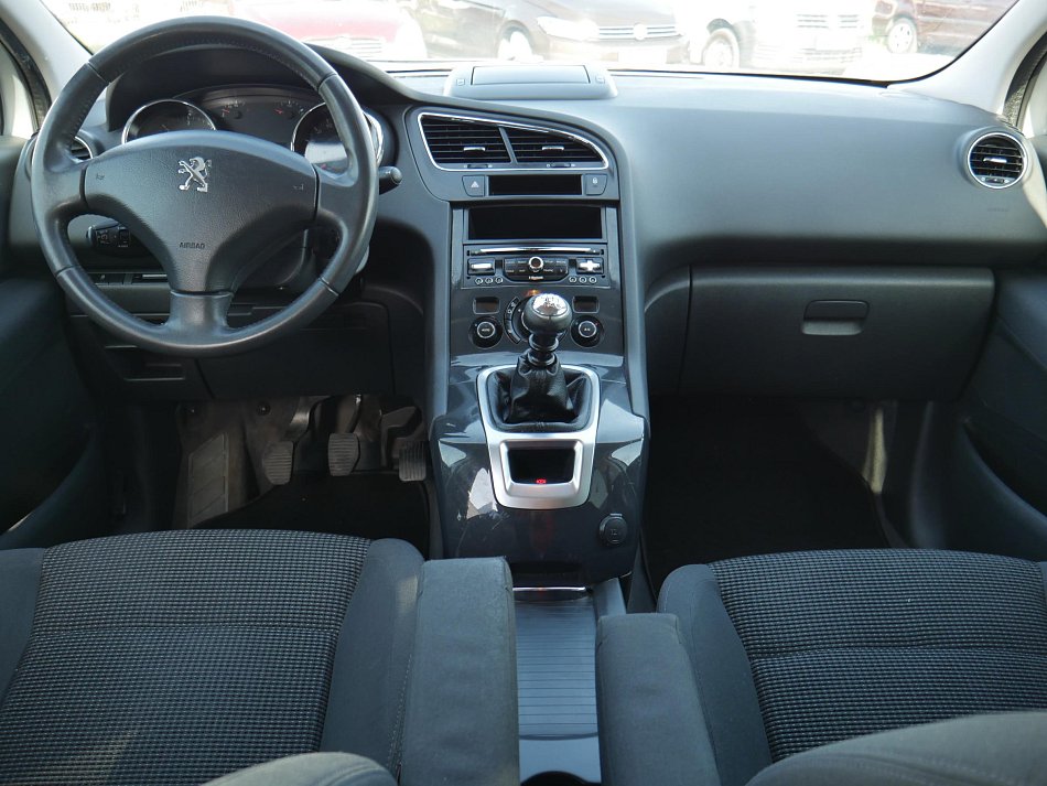 Peugeot 5008 2.0 HDi 