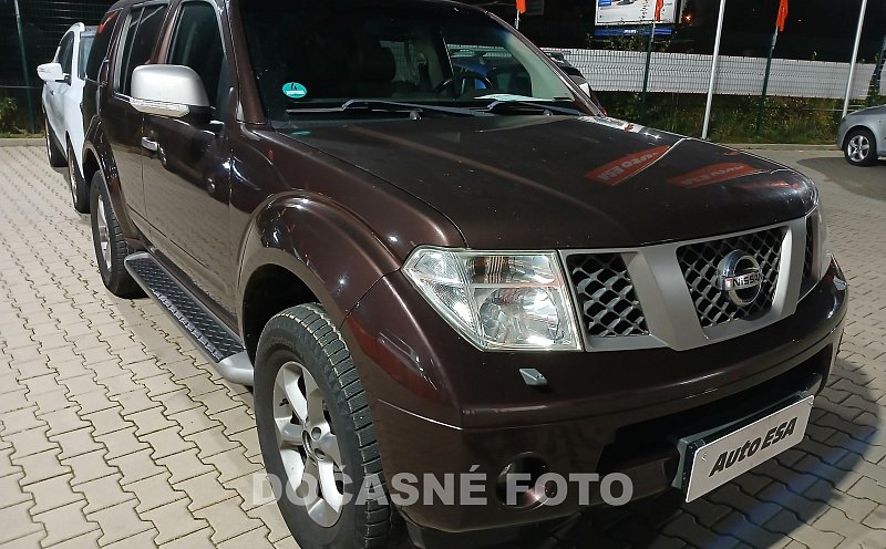 Nissan Pathfinder 2.5D 