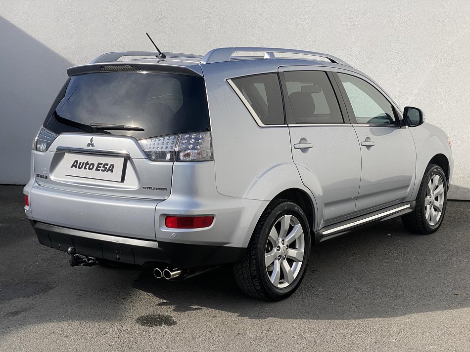 Mitsubishi Outlander 2.2 DI-D Intense 4WD