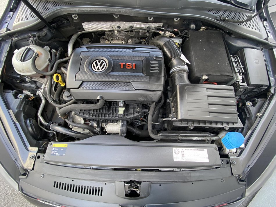 Volkswagen Golf 2.0TSi GTi