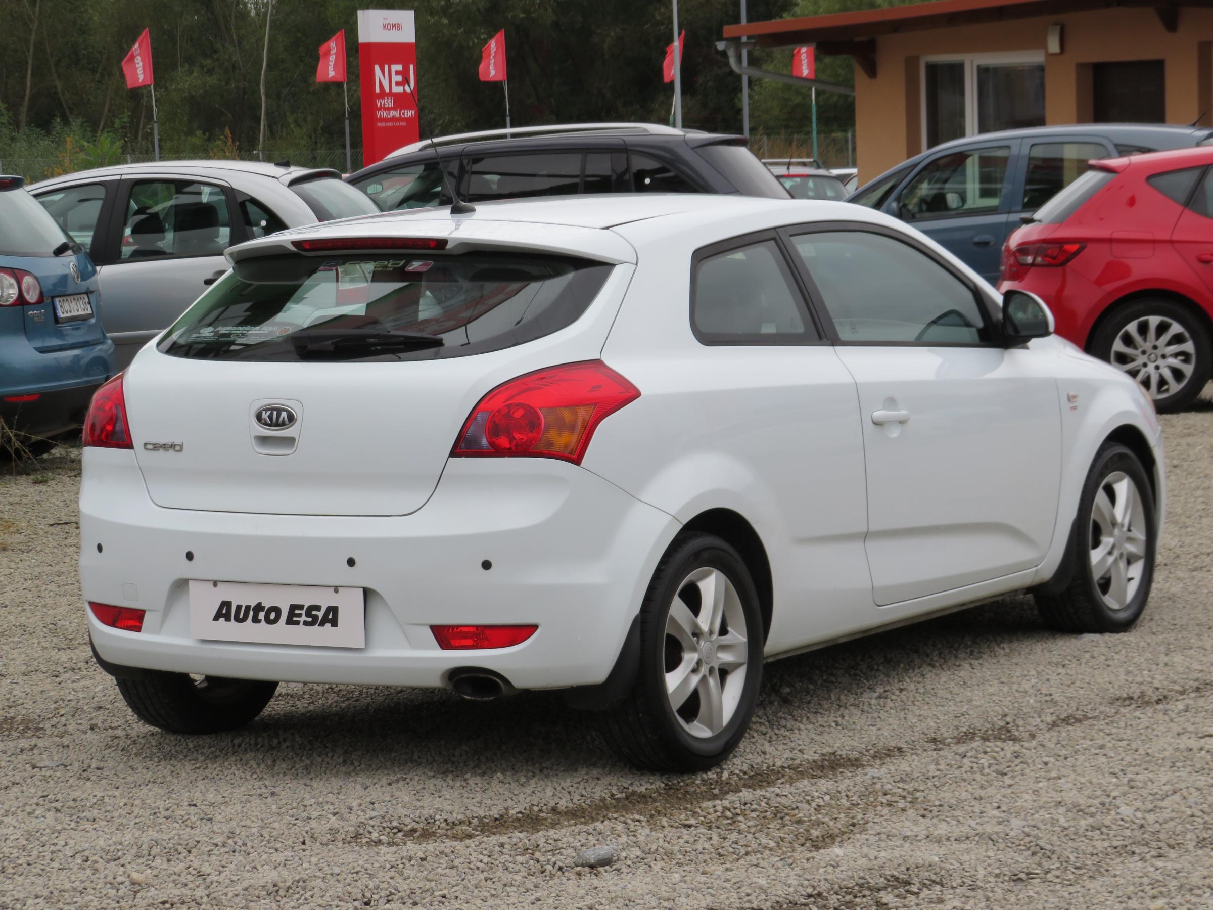 Kia Cee´d, 2009 - pohled č. 4