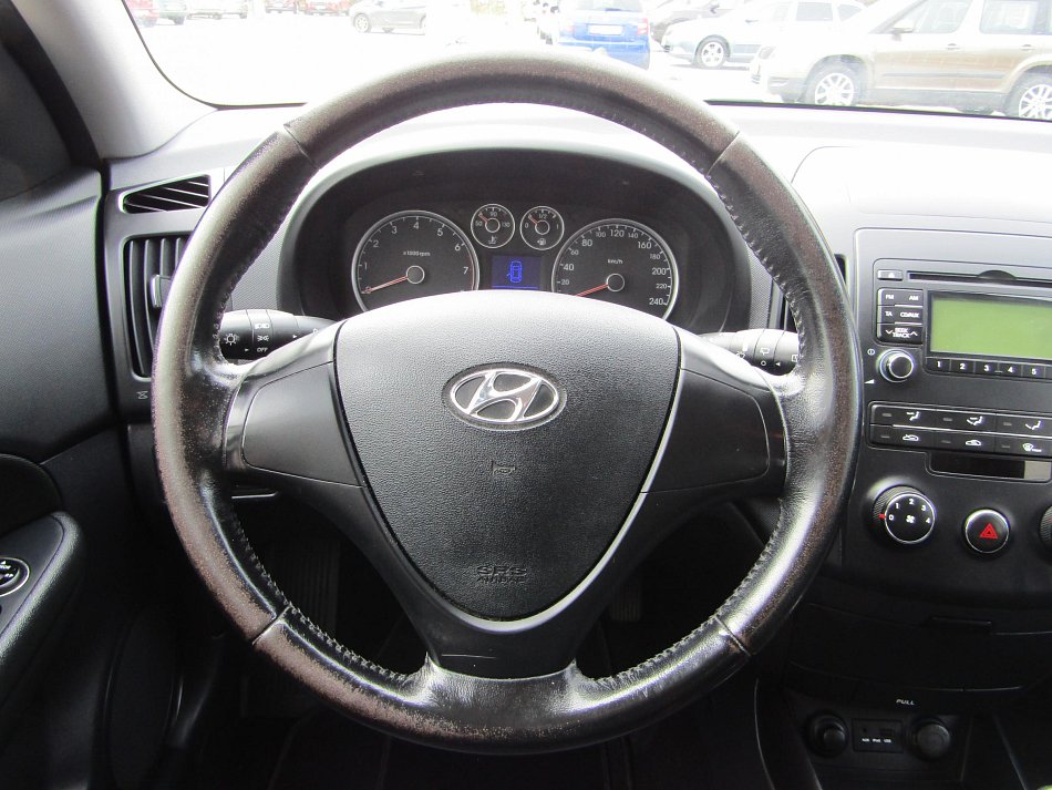 Hyundai I30 1.4. 16V 