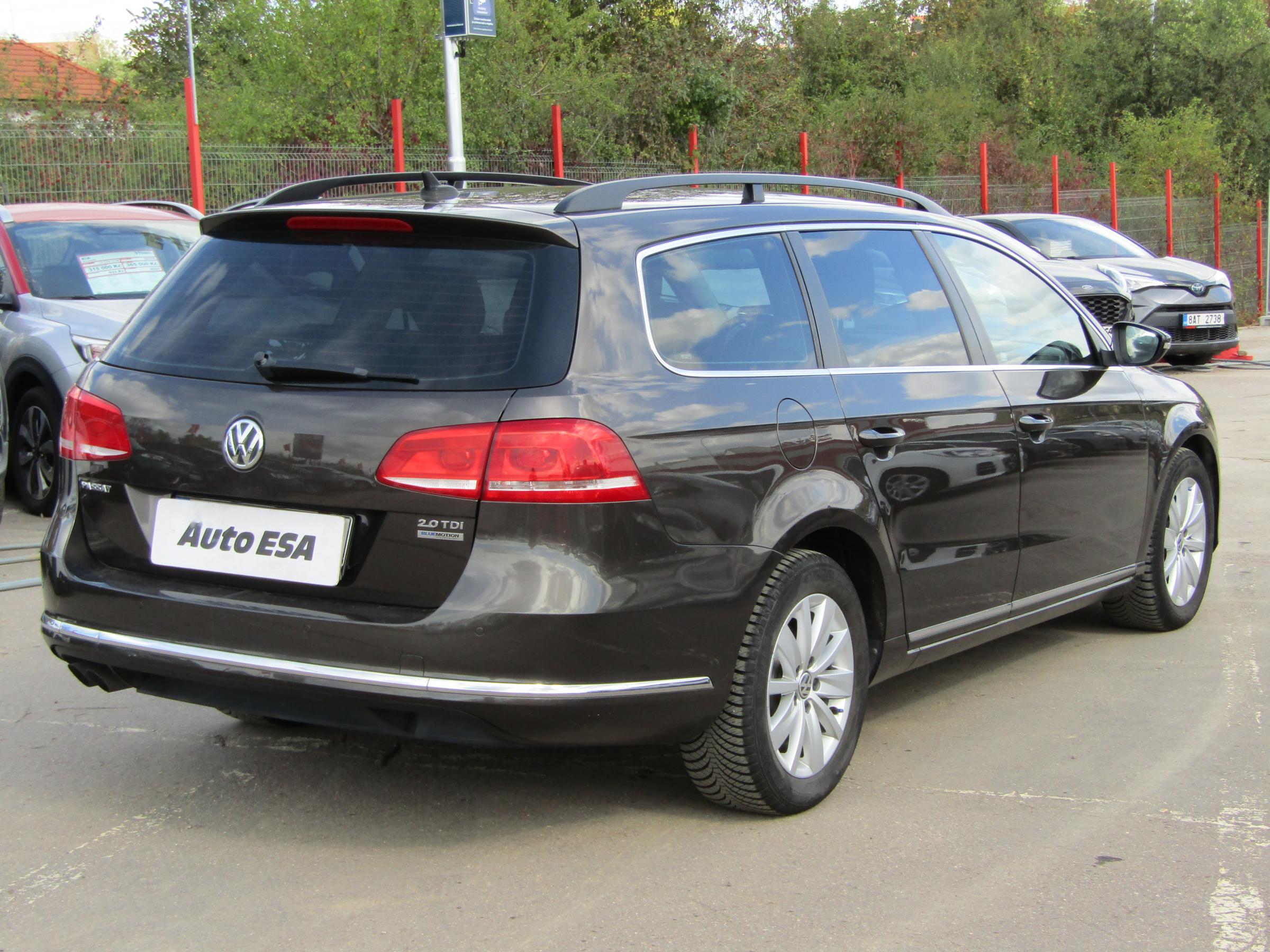 Volkswagen Passat, 2014 - pohled č. 4