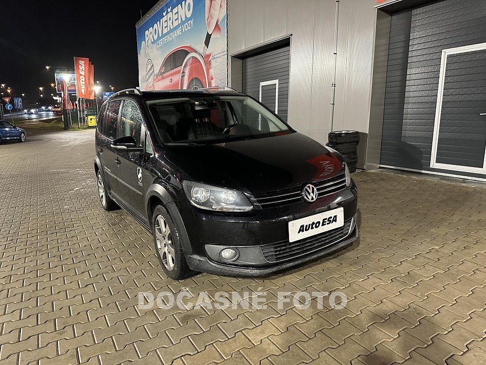 Volkswagen Touran 1.4 TSi CROSS 7míst