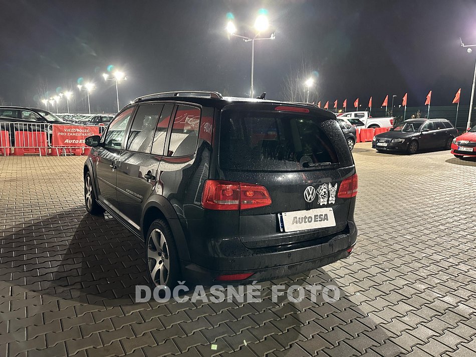 Volkswagen Touran 1.4 TSi CROSS 7míst