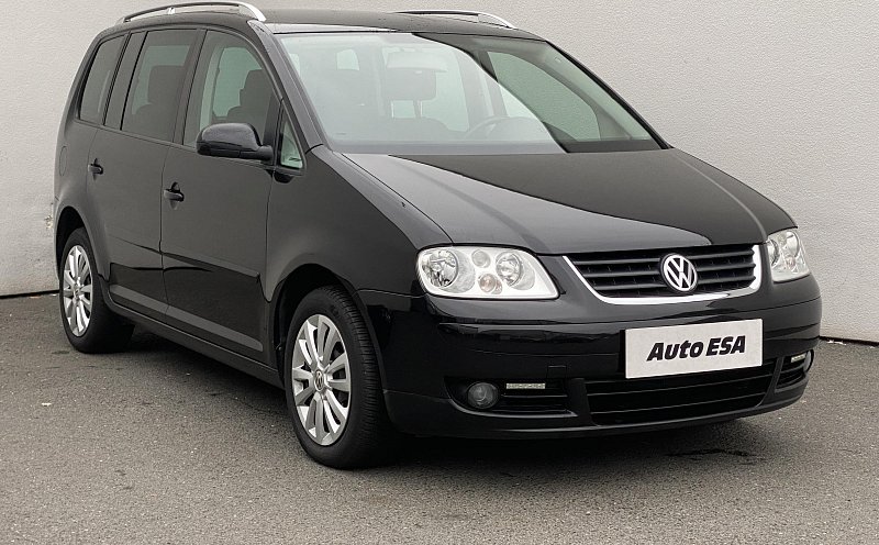 Volkswagen Touran 2.0 TDi  7míst