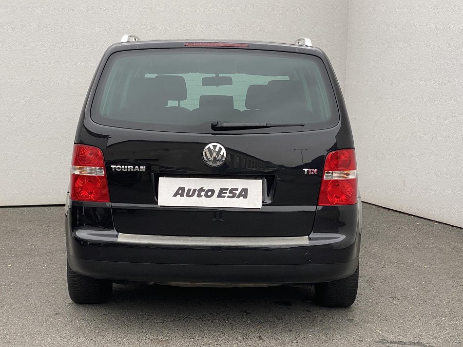 Volkswagen Touran 2.0 TDi  7míst