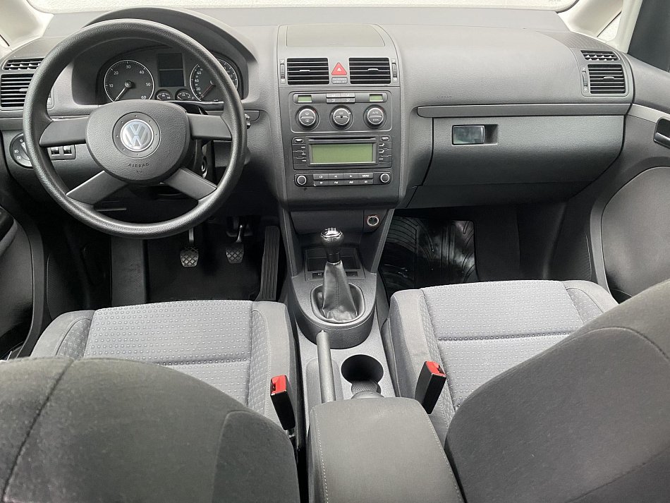 Volkswagen Touran 2.0 TDi  7míst