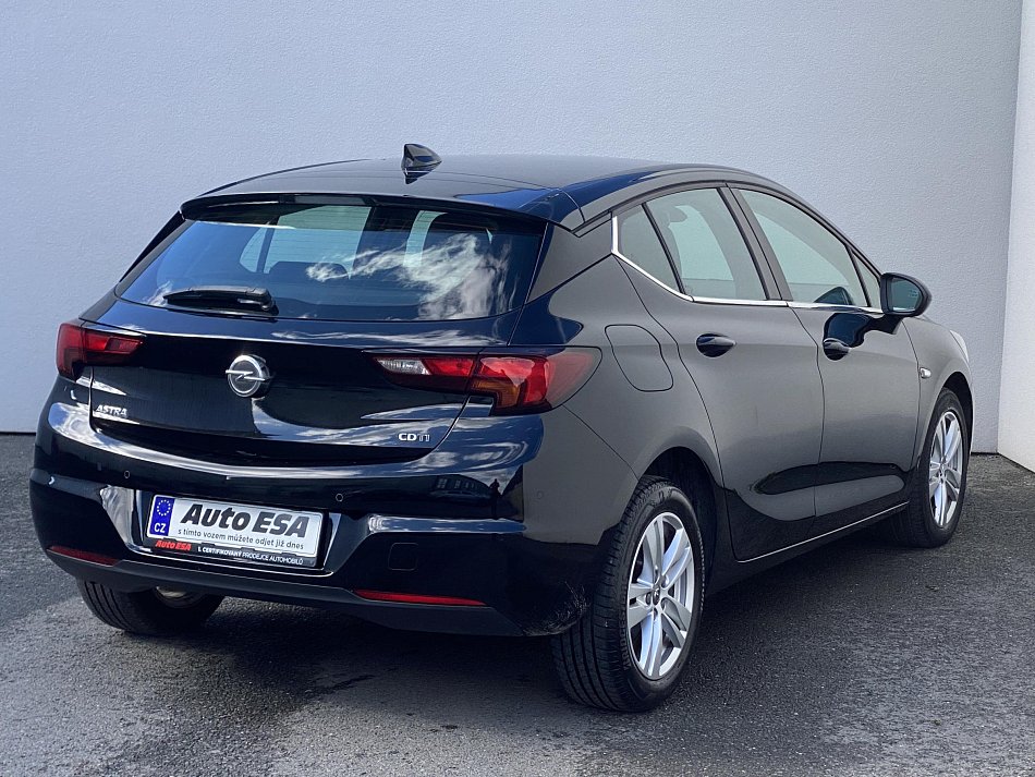 Opel Astra 1.6 CDTi Bussines