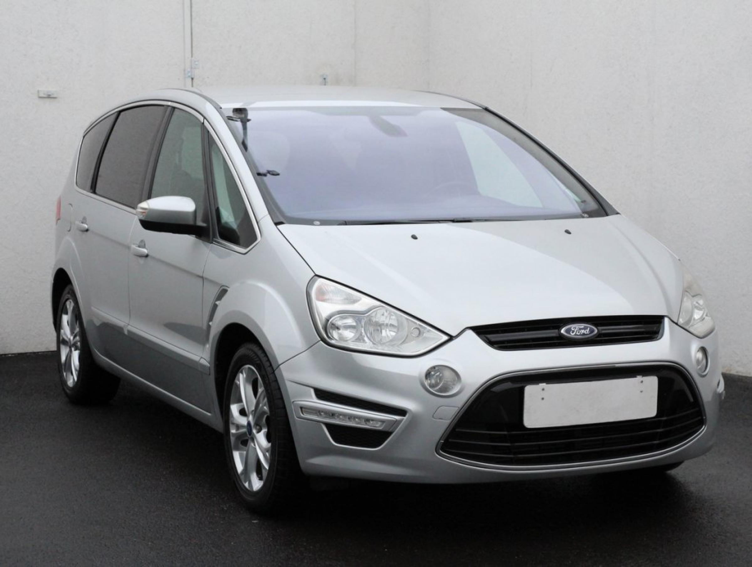 Ford S-MAX, 2013 - celkový pohled