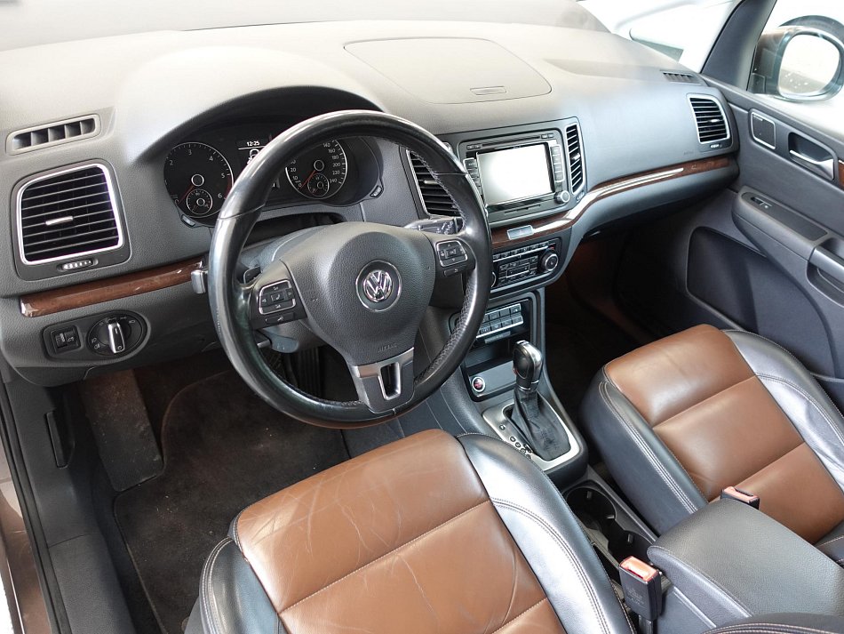 Volkswagen Sharan 2.0 TDi 