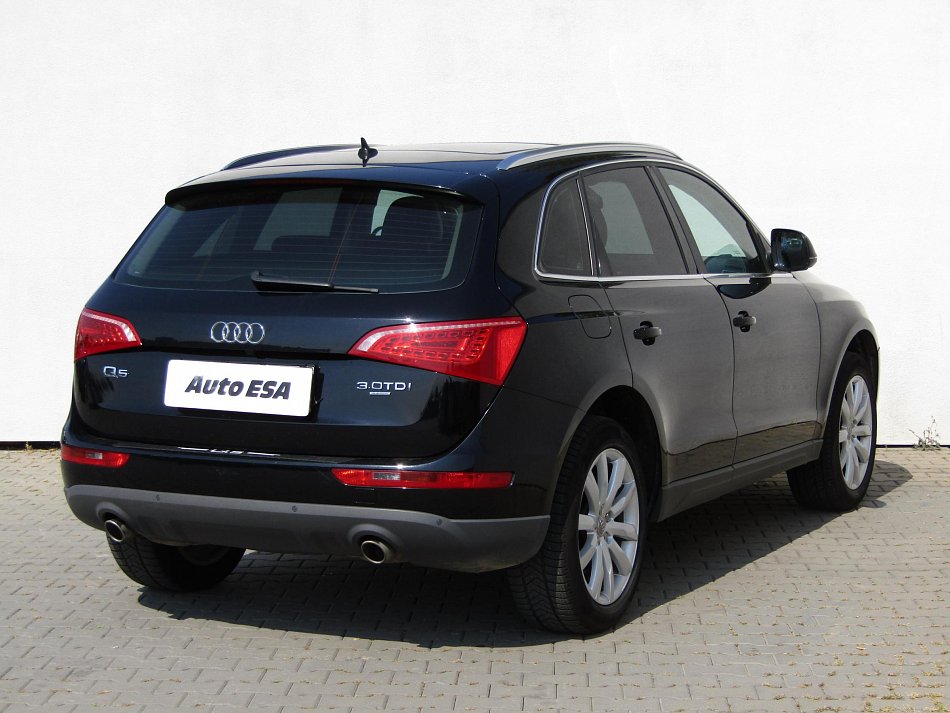 Audi Q5 3.0 TDI  quattro