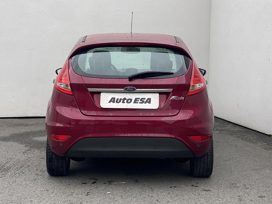 Ford Fiesta 1.4 i Titanium