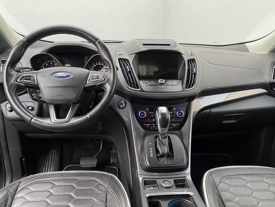 Ford Kuga 1.5EB Vignale AWD