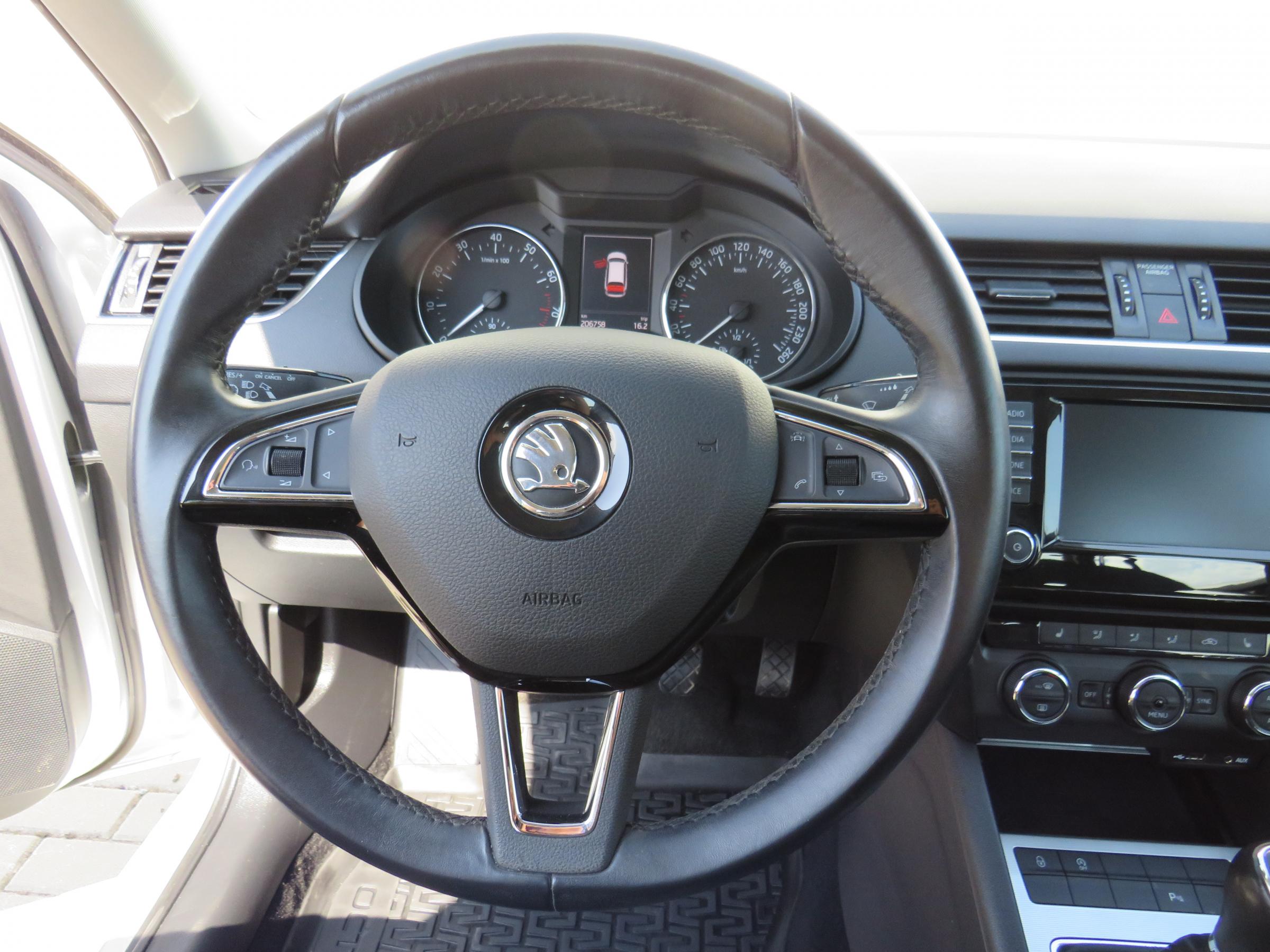 Škoda Octavia III, 2017 - pohled č. 14