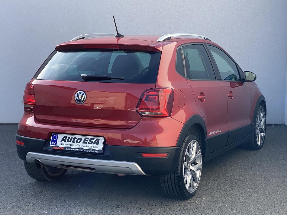 Volkswagen Polo 1.2 TSi CROSS