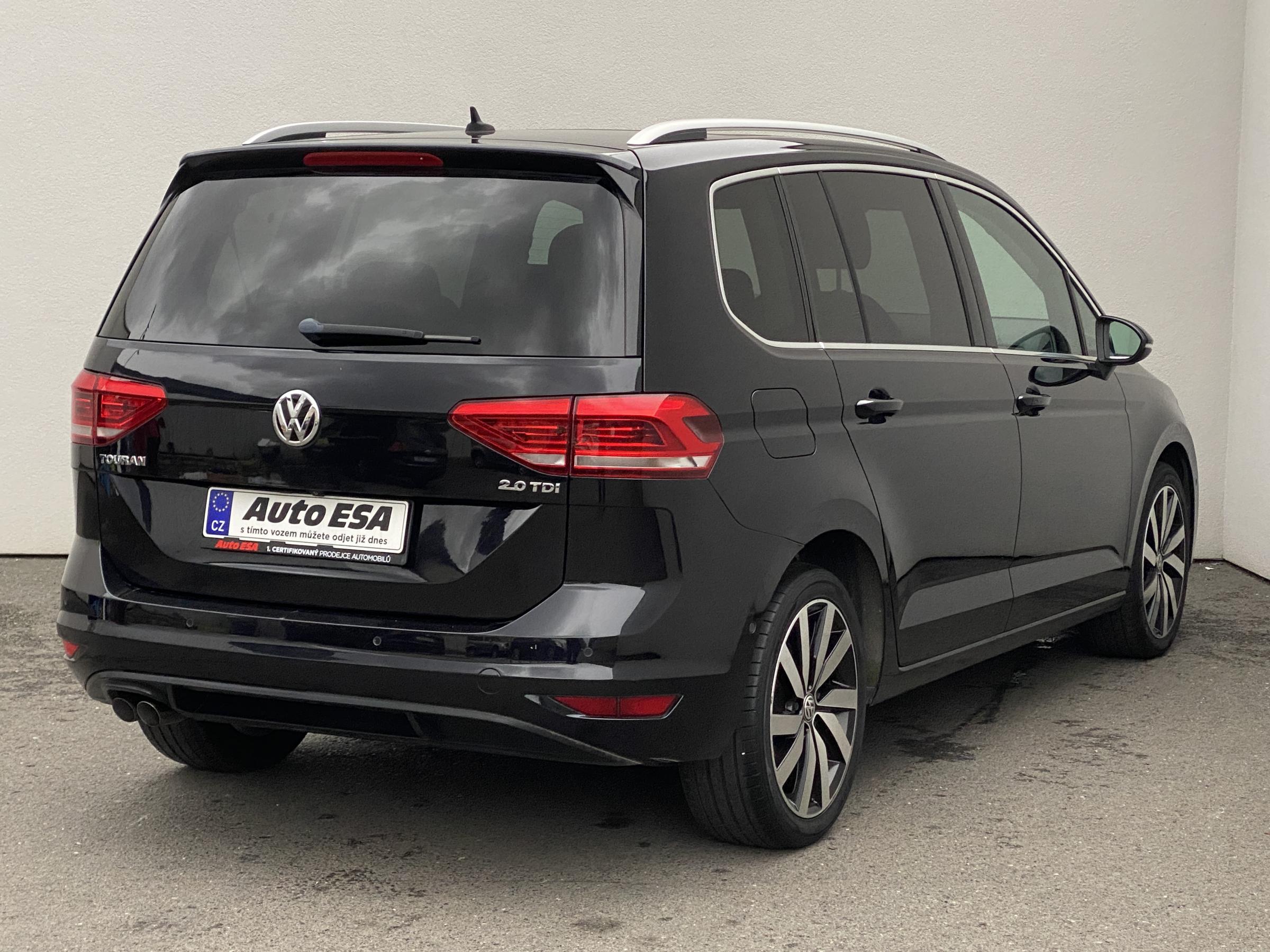 Volkswagen Touran, 2016 - pohled č. 4