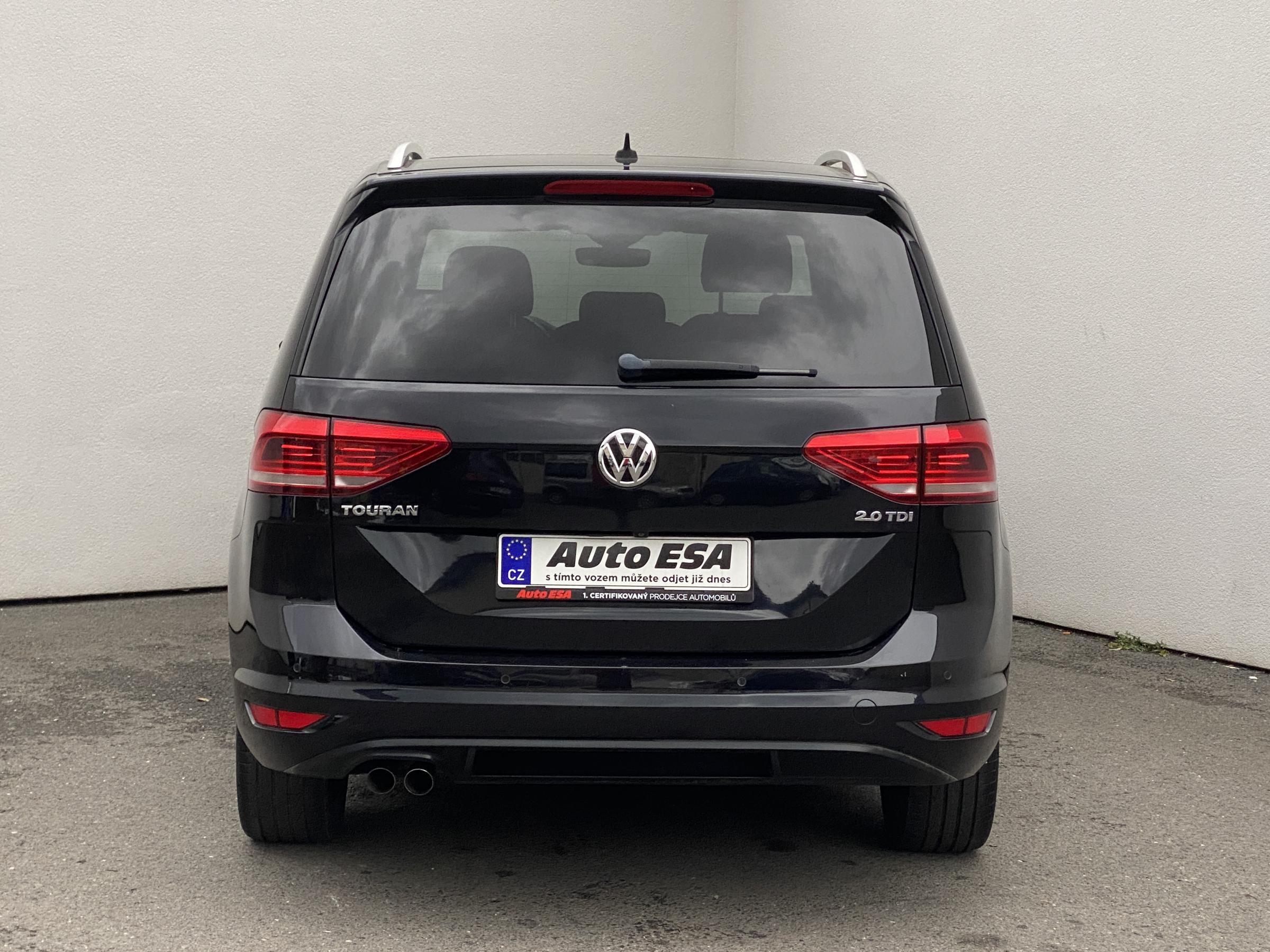 Volkswagen Touran, 2016 - pohled č. 5